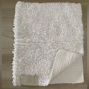 Casaluna Textured White Bath Mat 21x32” Rug